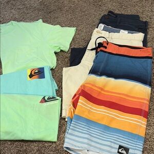 Quiksilver Vibrant Apparel Set